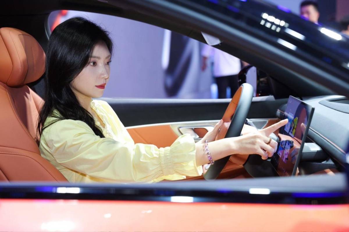 全新深蓝S07车展亮剑，打造同级最豪华舒适智能SUV