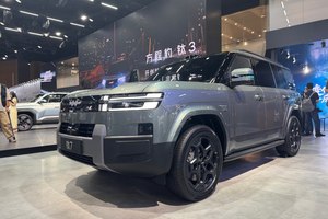 成都车展静态实拍方程豹钛7：大五座的天花板出现了？