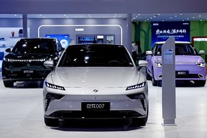 东风奕派全系登陆2025成都车展，央企新势力高光引爆全场