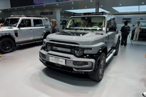 iCAR V23赛博版亮相2025成都车展