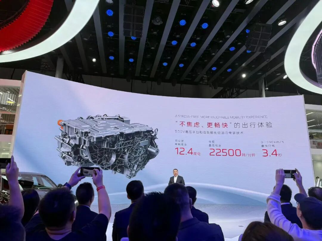 24.28万元起！红旗天工智选版系列上市：超长续航+智能升级