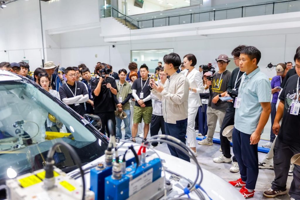 北京现代呼吁全行业加入《新质力白皮书》，让造车回归安全本质