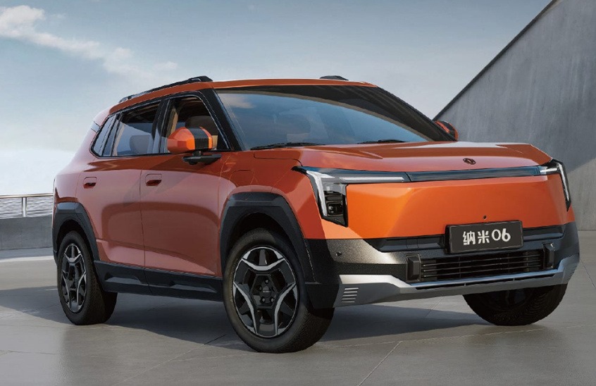 东风纳米06对比iCAR V23，谁才是年轻人的“方盒子”？