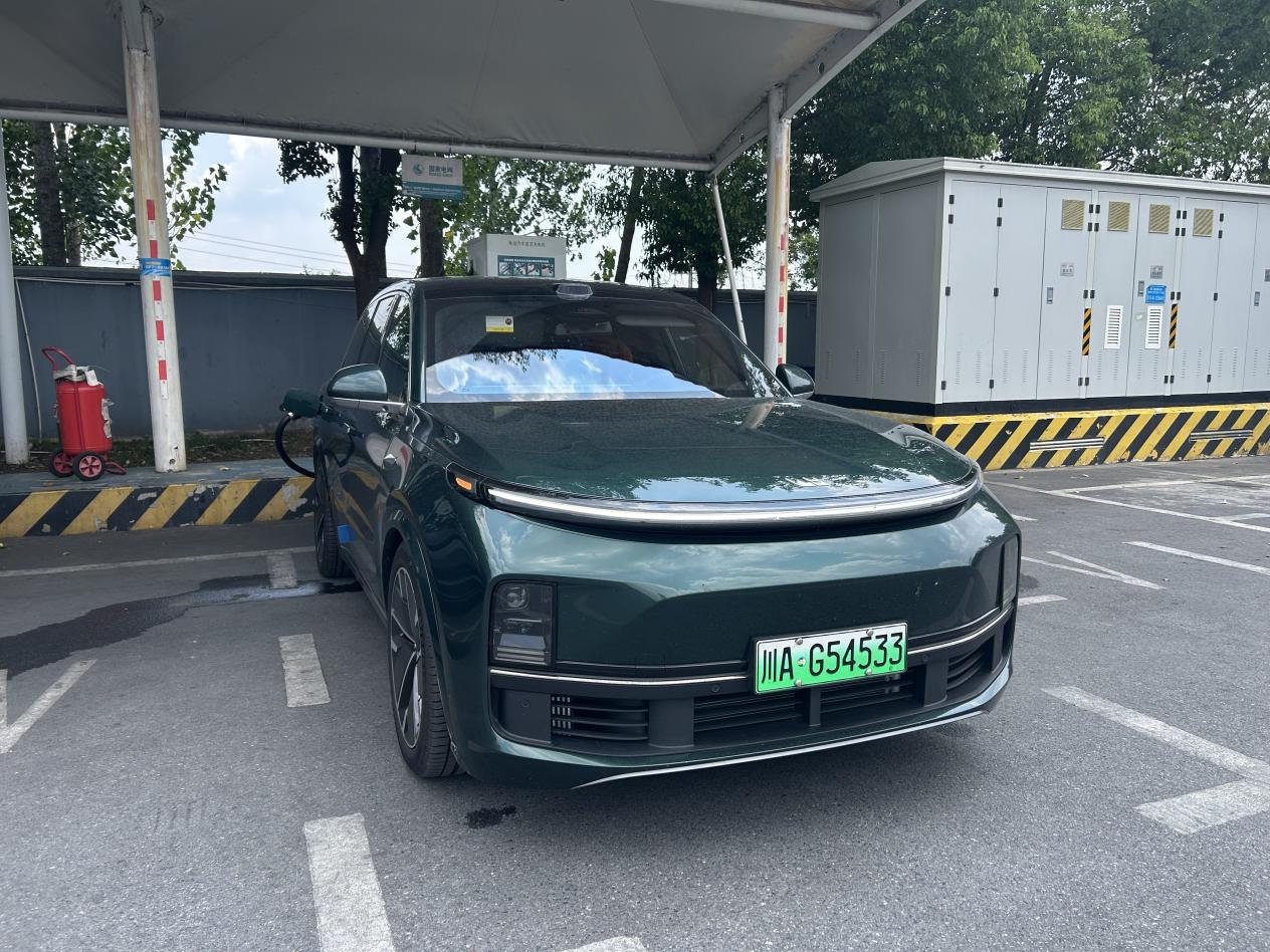 全家穿越湘豫川，理想L8焕新版化身完美旅伴！
