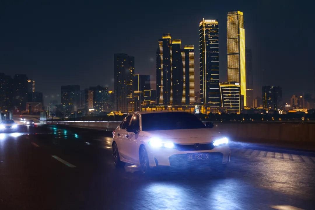 对年轻人来说 思域是一台什么车？
