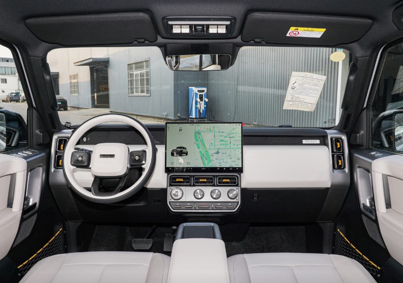 东风纳米06对比iCAR V23，谁才是年轻人的“方盒子”？