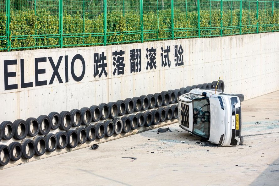 北京现代公开《新质力白皮书》全球首测，让造车回归安全本质