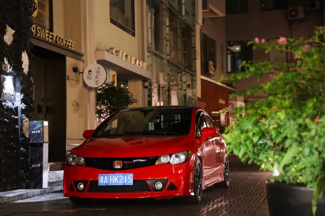 对年轻人来说 思域是一台什么车？