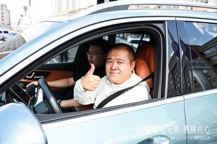 2025梅赛德斯-奔驰长轴距GLC SUV城市越野试驾之旅圆满收官
