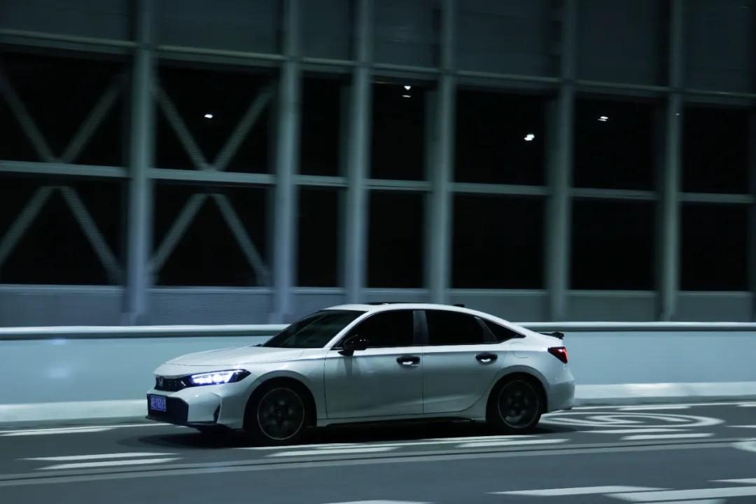 对年轻人来说 思域是一台什么车？