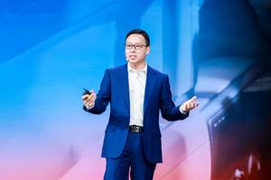 智驾喧嚣，华为乾崑行稳致远