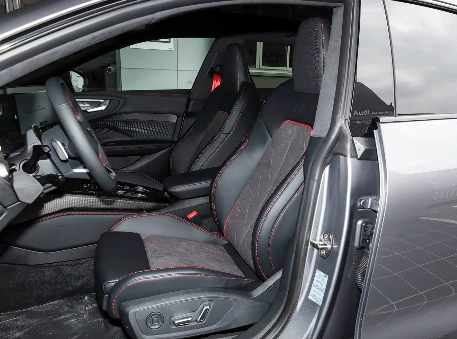 华为智驾上车，限时25.59万元起，上汽奥迪A5L Sportback登场