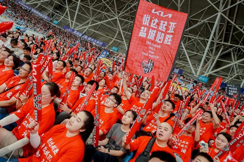 盐城5球大胜常州，悦达起亚燃情助威点燃赛场激情