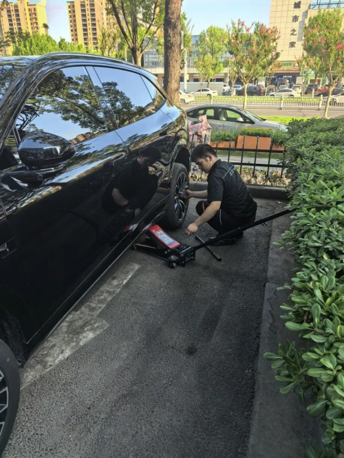 不止于救援：极氪如何以全域响应重构新能源服务体验