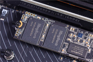 预算党必看！金百达KP270 PCIe4.0 NVMe 2TB SSD性价比高到离谱