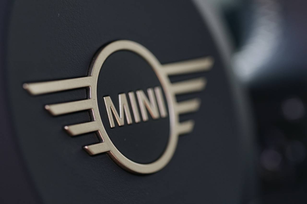 独立试驾电动MINI COOPER：细节之处见情怀，驾驶乐趣仍上头