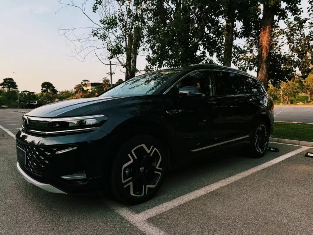 【E汽车】大众双雄对决，全新揽境与途昂Pro谁是你的菜？