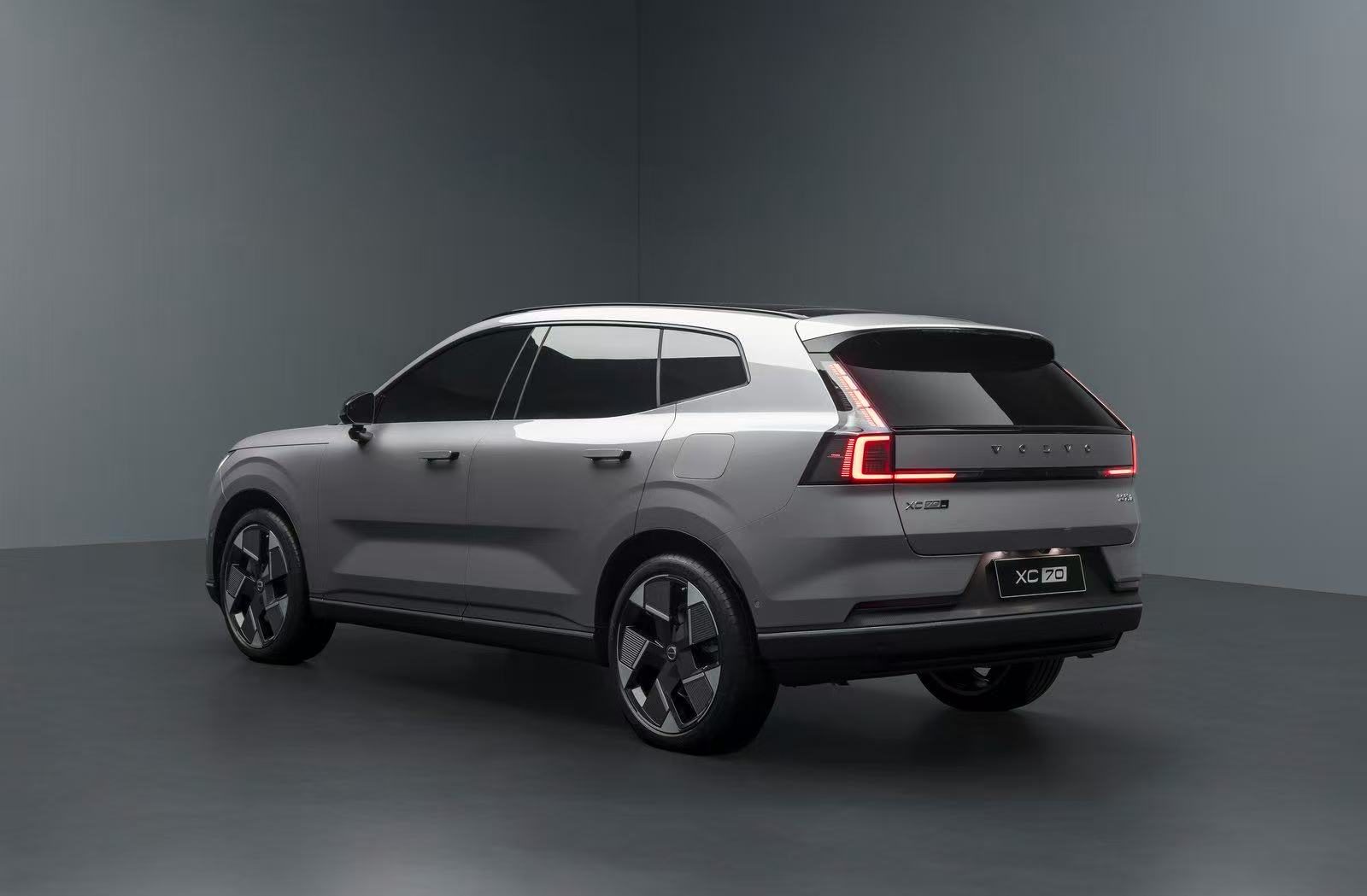 沃尔沃全新XC70：把安全刻进骨子里的豪华混动SUV？