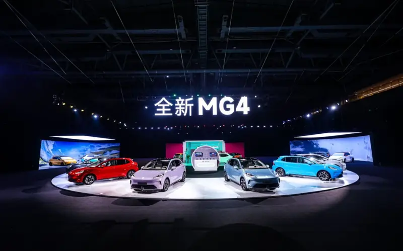 新能源新王炸！全新MG4全球首发半固态电池量产！ 预售价7.38万起