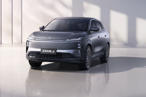 综合续航2245km、综合功率265kW：东风风神L8 PHEV实车亮相