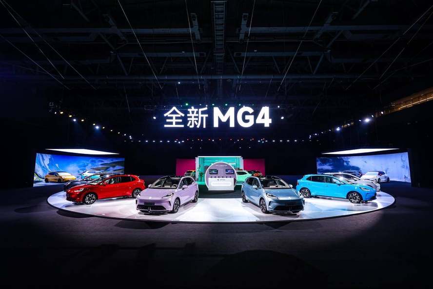 首搭OPPO智行手车互联功能 7万级全新MG4重塑纯电两厢价值标杆