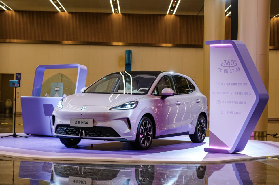 百年MG的新王牌：全新MG4把“高精尖”装进小车