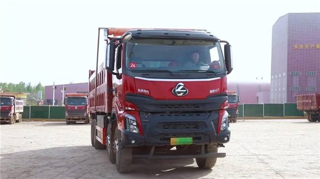 山区运石选车有门道！陈师傅实测乘龙H7新能源自卸车