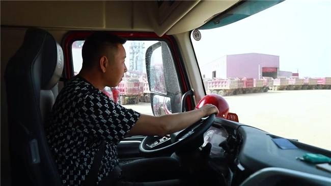 山区运石选车有门道！陈师傅实测乘龙H7新能源自卸车