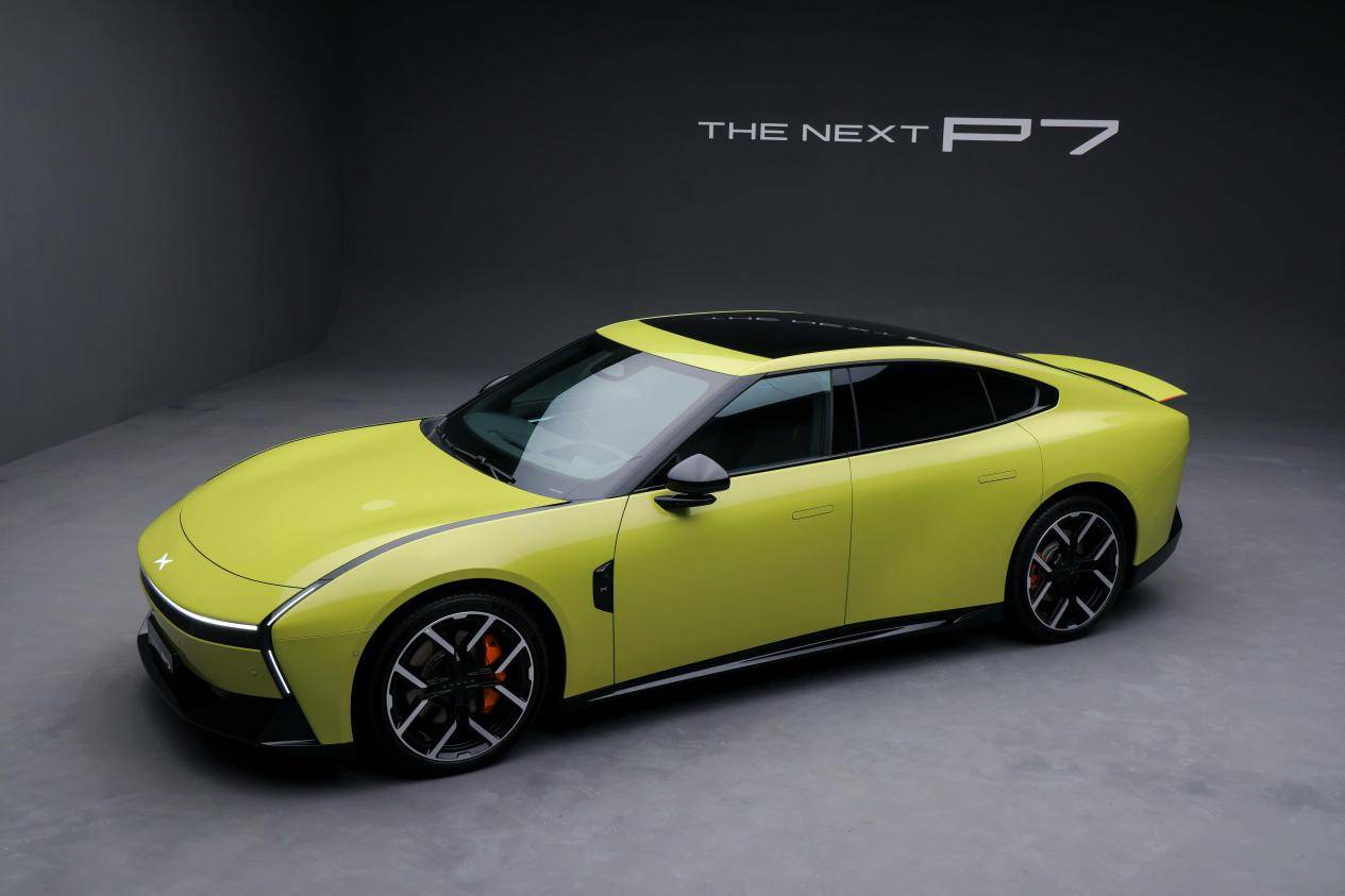 全新小鹏P7定义智能轿跑标准 3秒级破百+820km续航