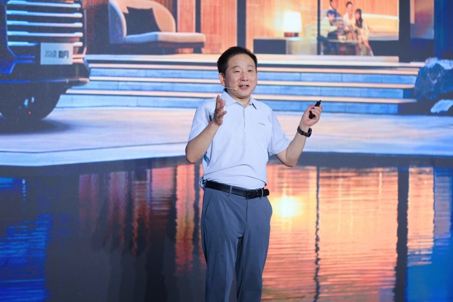 综合补贴最低15.99万起！2026款星途揽月正式上市