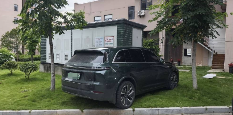 理想车主被吐槽“素质低”，官方撑腰：准备起诉水军！