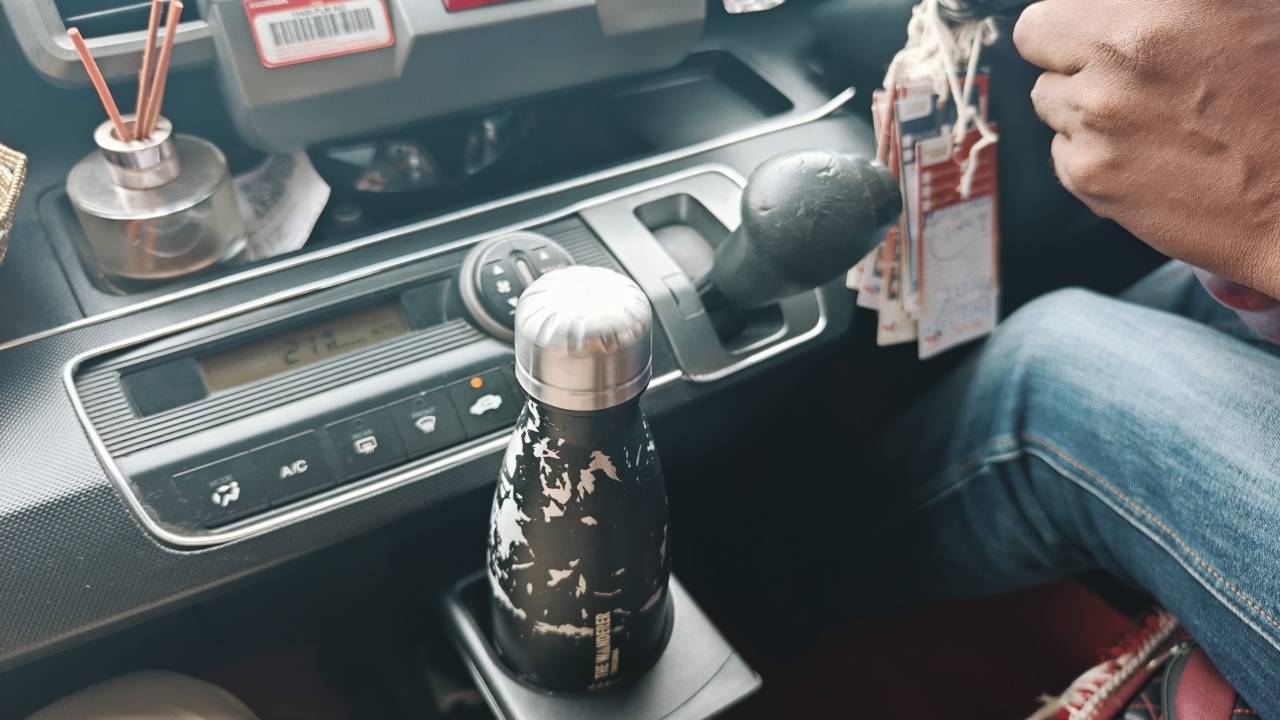 在肯尼亚坐过的车：魔改的LC79，无B柱的丰田车，N手的日系天下