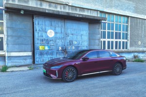重新定义C级轿车！试驾奇瑞风云A9L