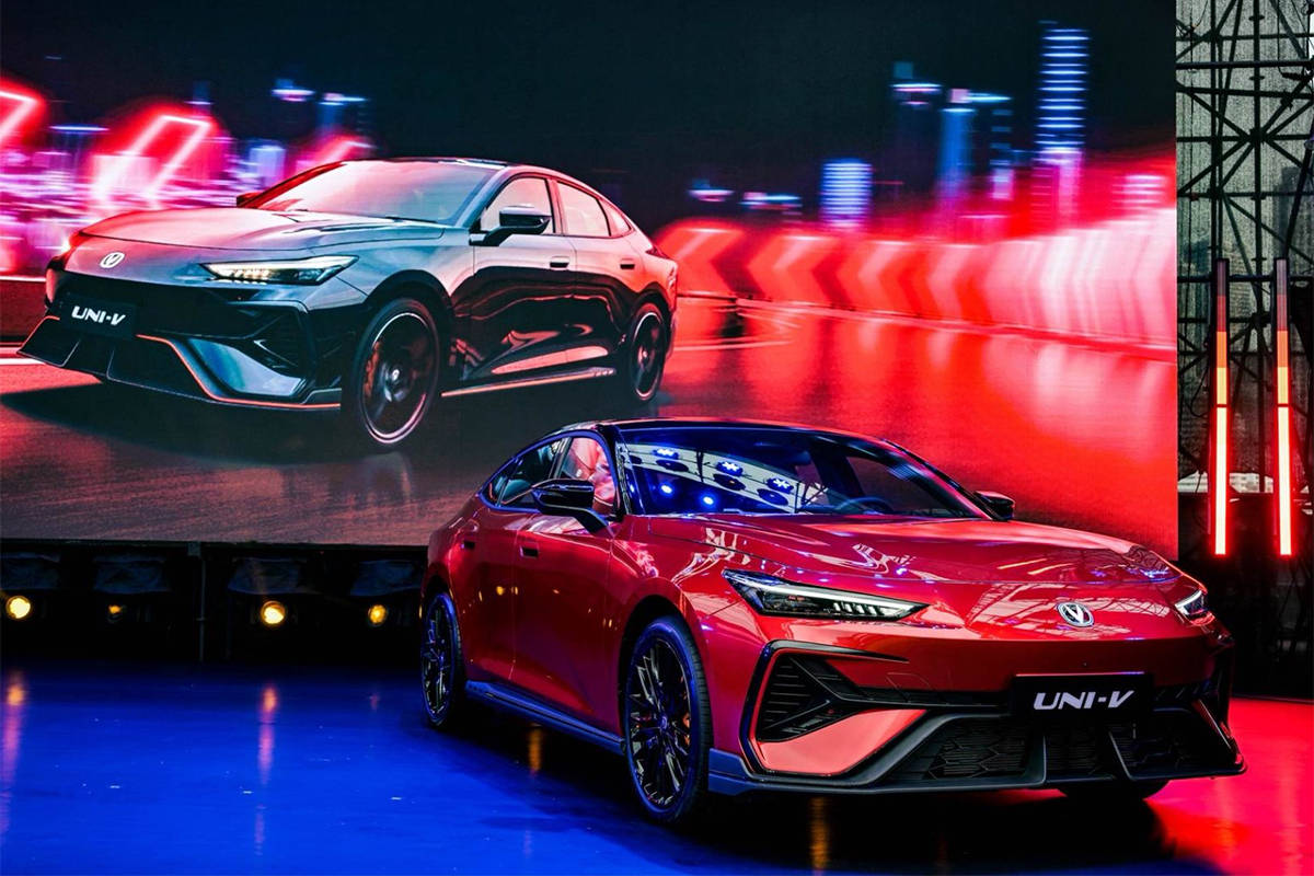 新款长安UNI-V上市售10.29万起 4款车型该如何选？