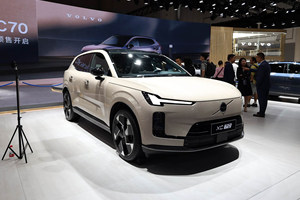 SMA架构首款超混SUV，综合续航1200km，沃尔沃XC70预售29.99万起