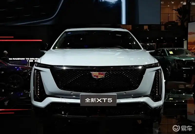 凯迪拉克 XT5 周年庆！22.99 万起还送 “金身 Buff”