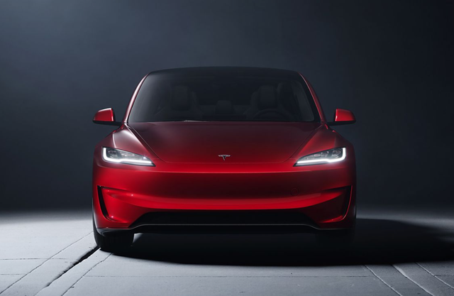 8月轿车销量丨轩逸稳居前三，小米SU7环比下滑，Model 3势头猛 