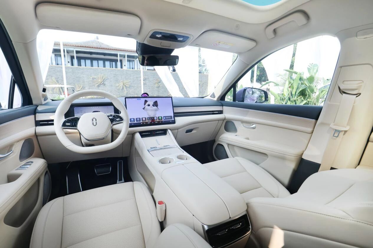颜值戳中审美，安全拉满底气！问界新 M5 Ultra 20万级车型卷王