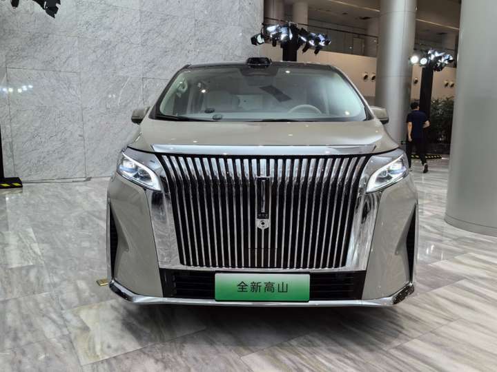 28.98万元 魏牌高山7预售启动 定义“一家人的移动大客厅”