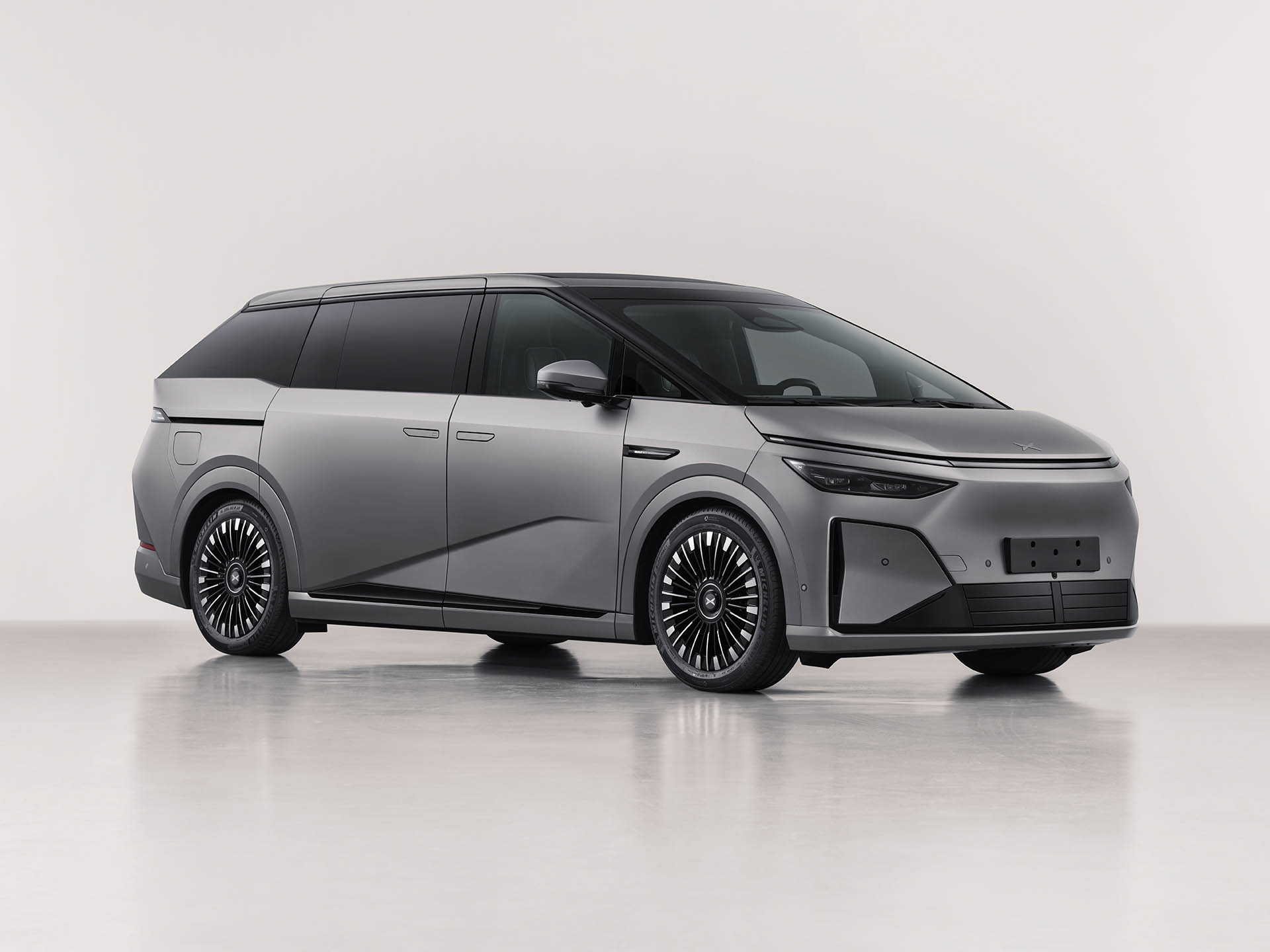 小鹏两款增程汽车产品完成申报，分别为：G7 SUV和X9 MPV