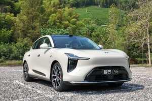 权益售价19.79万起，全新智己LS6上市，不担心馈电的增程SUV