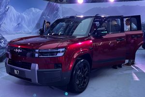 高端豪华为什么还敢卖这么低？方程豹钛7的定价技巧和市场预期