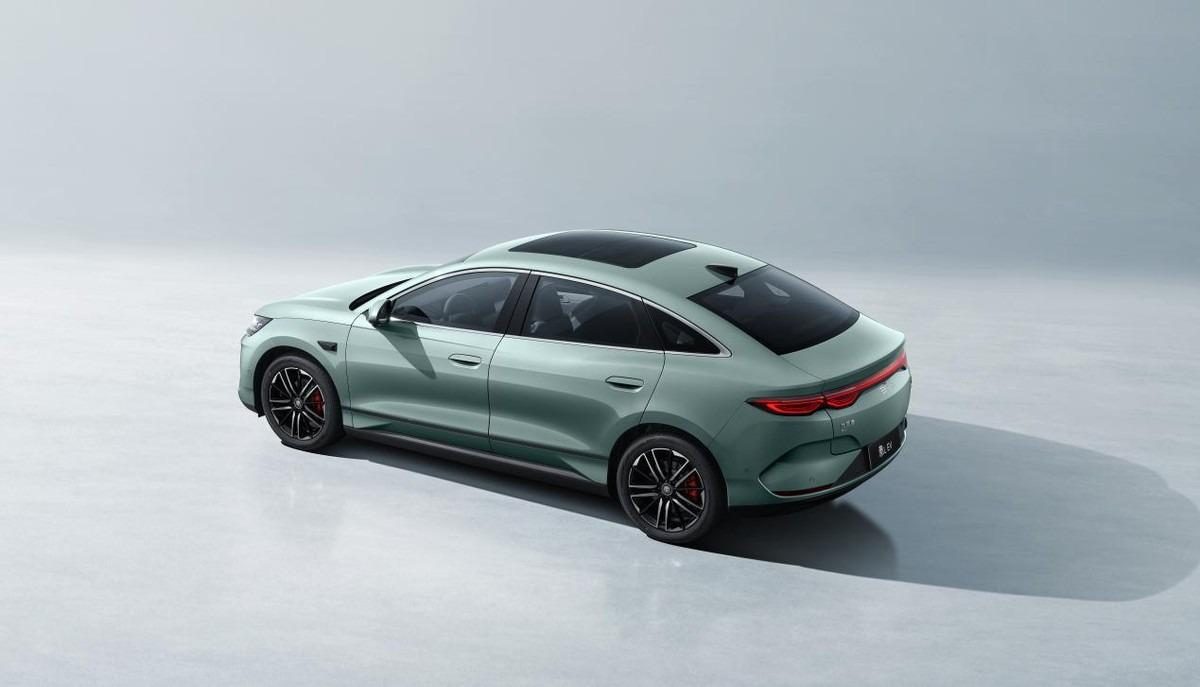 盘点成都车展：秦L EV上新545KM云辇型，限时狂欢价12.98万元