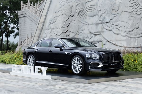 宾利飞驰 Mulliner 以 皇家工艺演绎顶级奢华