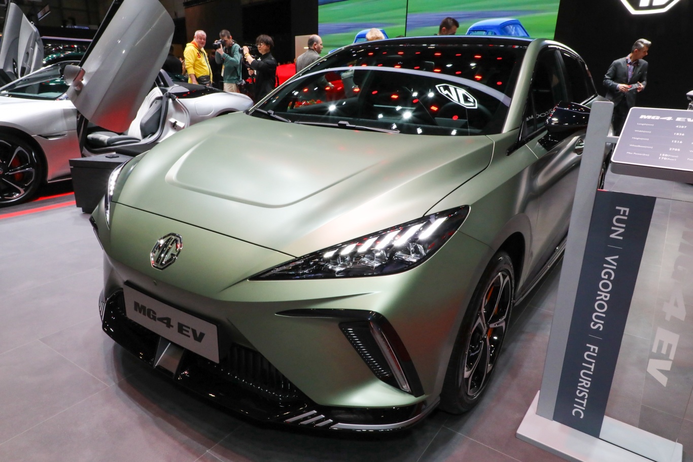 2025成都车展必看新车：全新名爵MG4上市！