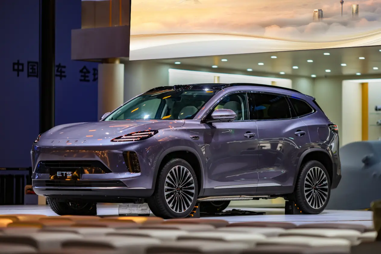星途ET5全球首发，20万级重磅智能SUV，价格、配置将卷到家