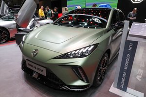 2025成都车展必看新车：全新名爵MG4上市！