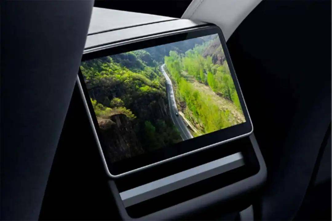 特斯拉Model 3长续航版降价1万元，标准续航版会跟进吗？