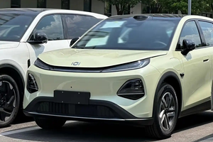 长安启源全新Q05实车曝光，或11万起，还带激光雷达