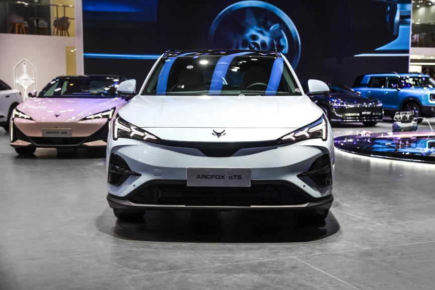 低调的实力派选手，极狐新阿尔法T5到底该怎么选？